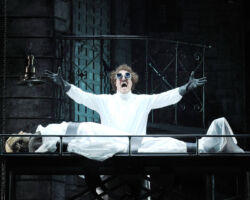 FRANKENSTEIN JUNIOR edizione 2012/2013
<br> foto di Allessandro Pinna nella foto: una scena